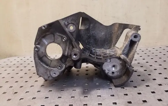 Opel Antara Fuel pump bracket 96440531