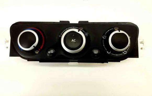Renault Megane III Interior fan control switch T1001876K T1001877V