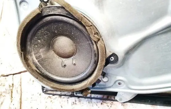 Volvo S80 Front door speaker 30657445