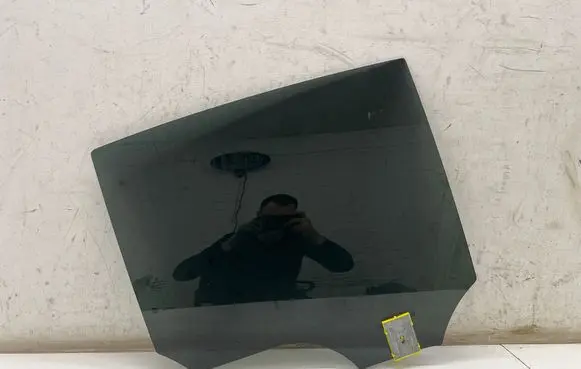 Mercedes-Benz EQE v295 Rear door window glass A2957351600