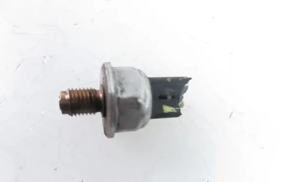 Fuel pressure sensor