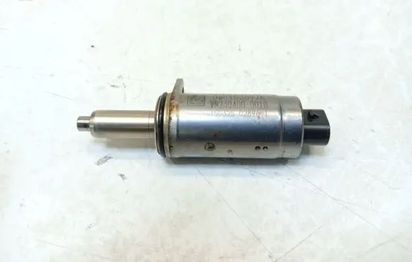 Audi TT TTS RS Mk3 8S Camshaft vanos timing valve 06E103697K