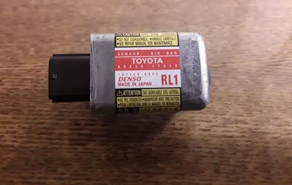 Toyota Prius (XW20) Airbag deployment crash/impact sensor 8986047040 1879000892