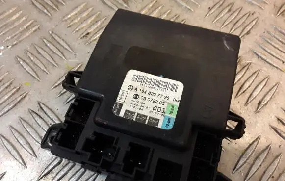 Mercedes-Benz R W251 Door control unit/module 1648207726 A1648207726