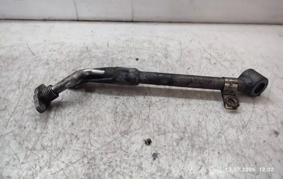 Volkswagen Touran II Turbo turbocharger oiling pipe/hose