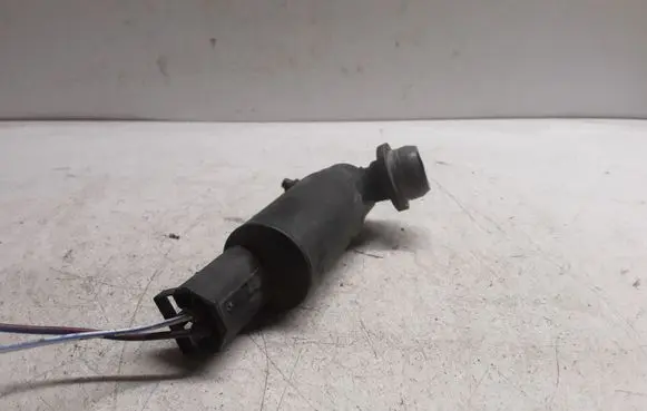 Toyota Avensis T250 Windscreen/windshield washer pump NOCODE