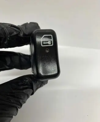 Mercedes-Benz Vito Viano W638 Central locking switch button 0045450907