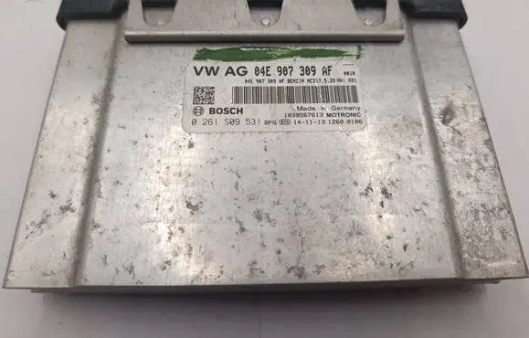 Volkswagen Polo V 6R Engine control unit/module 04E907309AF 0261S09531