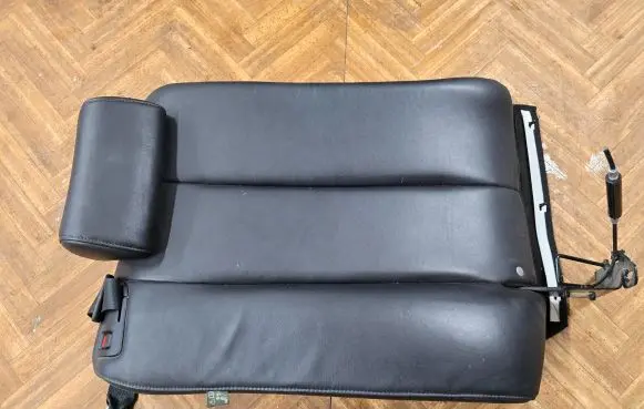Mazda CX-7 Rear seat G35400F10D03A1 EH8102 10D03A10015
