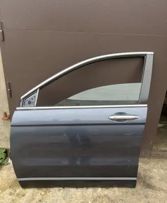 Honda CR-V Front door
