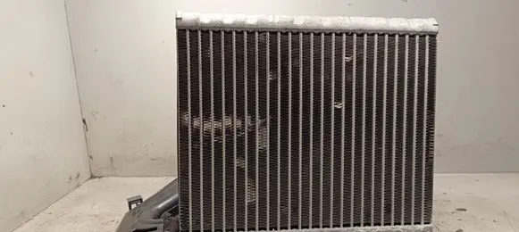 Land Rover Evoque I Air conditioning (A/C) radiator (interior) 7010973