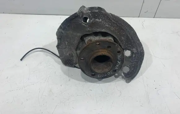 BMW 1 E81 E87 Front wheel hub 31216764443