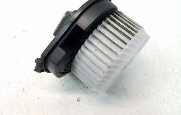 Chrysler 200 Heater fan/blower