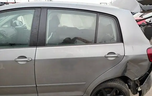 Volkswagen Golf Plus Rear door 118KW