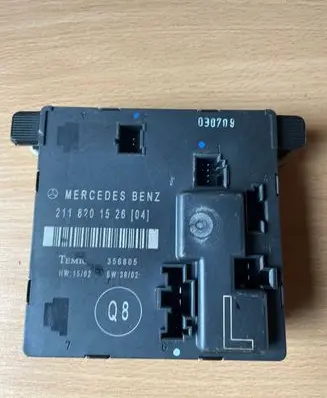Mercedes-Benz E W211 Door control unit/module 2118201526 356805