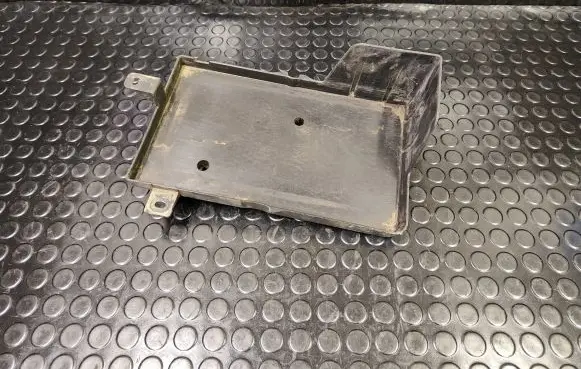 Battery tray