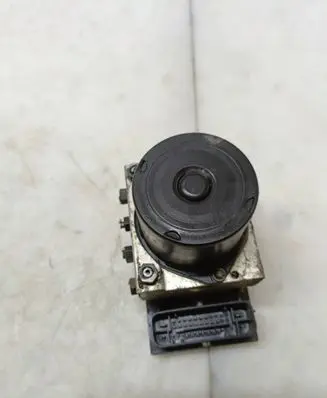 Volkswagen Polo IV 9N3 ABS Pump 6Q0907379AF