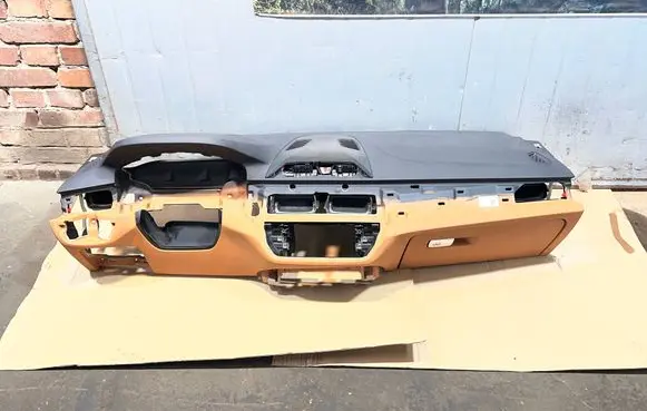 BMW 5 G30 G31 G38 Dashboard 6817572