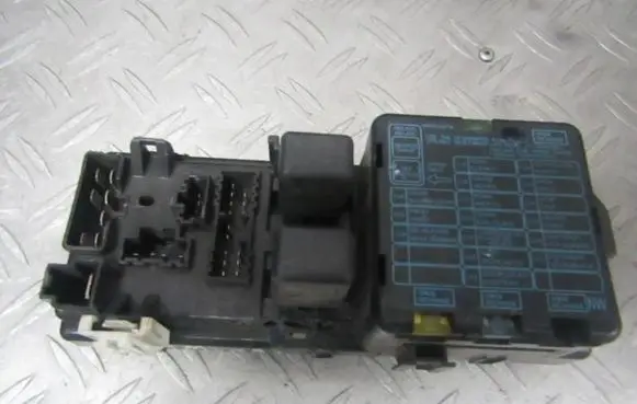 Mitsubishi Space Runner Fuse box set