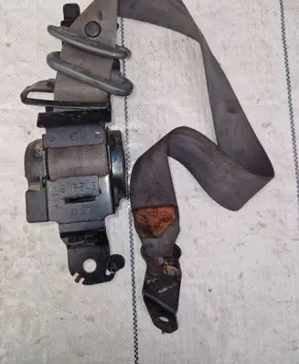Mitsubishi Pajero Front seatbelt