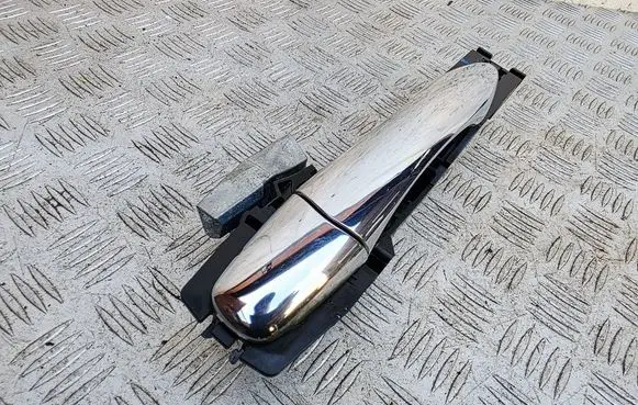 Rear door exterior handle