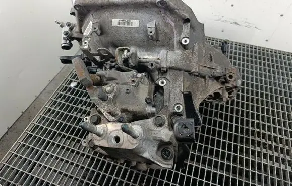 Honda Civic Manual 6 speed gearbox PGE4