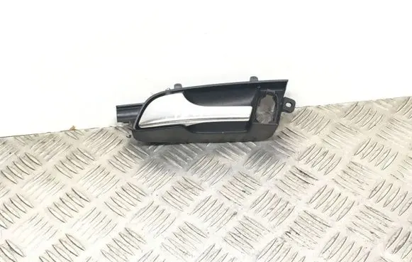 Audi A3 S3 8P Front door interior handle 8P3867019