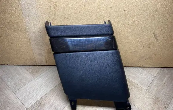 BMW 5 GT F07 (B) pillar trim (bottom) 1751600 560857 56085711