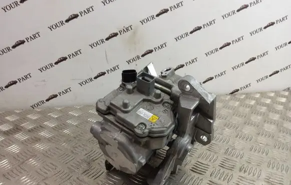 Lexus RX 450H Air conditioning (A/C) compressor (pump) 0422000464