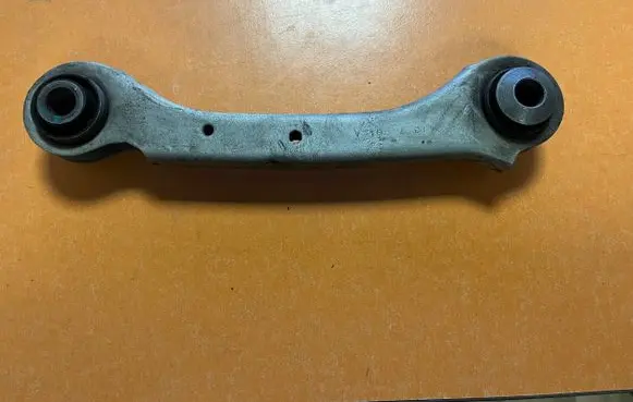 Rear control arm
