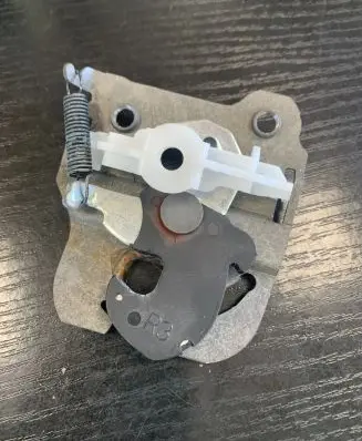 BMW 3 E90 E91 Seat back rest lock catch 7142262 9165862
