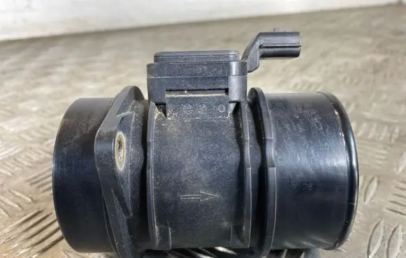Renault Megane III Mass air flow meter 8200682558 5WK97021 H8200702517