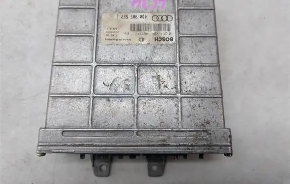 Audi A8 S8 D2 4D Engine control unit/module 4D0907557J