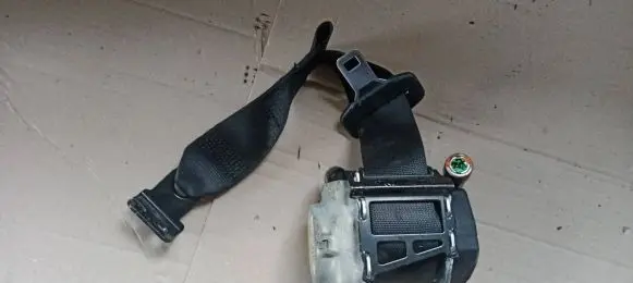 BMW X1 F48 F49 Rear seatbelt 7425072 061396