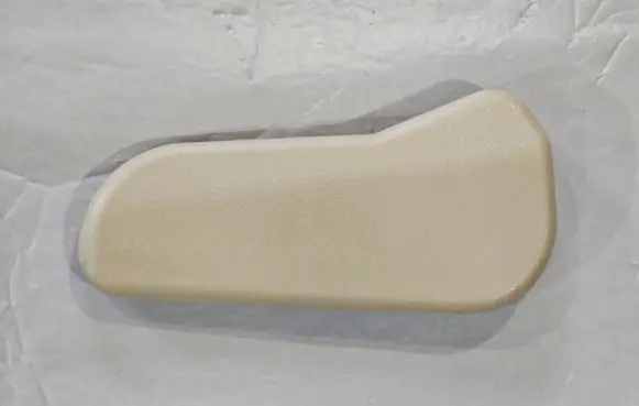 Mercedes-Benz GL X166 Seat trim A1669107304 1669107304