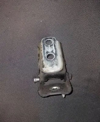 Peugeot 508 Front door upper hinge A075091