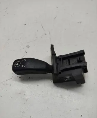 BMW 5 E39 Steering wheel adjustment handle/lever 8373901