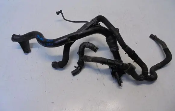 Audi A4 S4 B5 8D Thermostat housing 