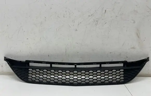 Mercedes-Benz CLA C118 X118 Front bumper lower grill A1778859100