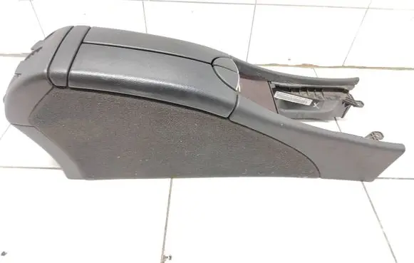 Mercedes-Benz E W211 Center console A2116800250 A2116800350
