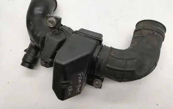 Honda CR-V Air intake duct part 