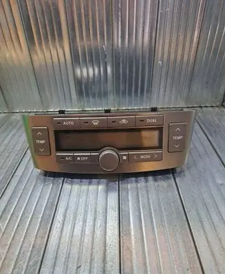 Toyota Avensis T250 Climate control unit 5590005200 MB1465703620