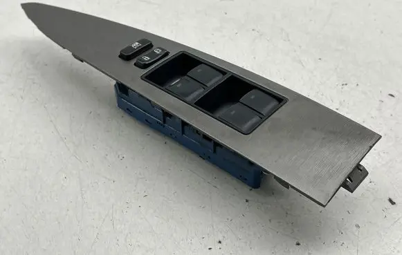 Toyota Avensis T270 Electric window control switch 8404005020 30170094 190711113324