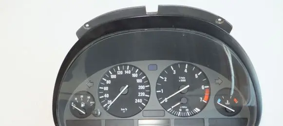 BMW 5 E39 Speedometer (instrument cluster) 81313700 62118375669