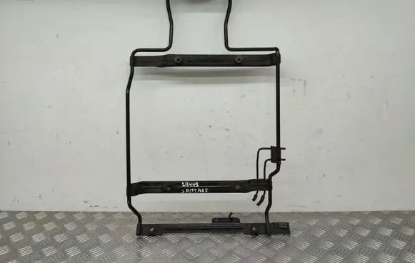 Hyundai Santa Fe Radiator mount bracket