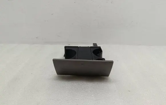 Volkswagen Transporter - Caravelle T5 Cup holder front 