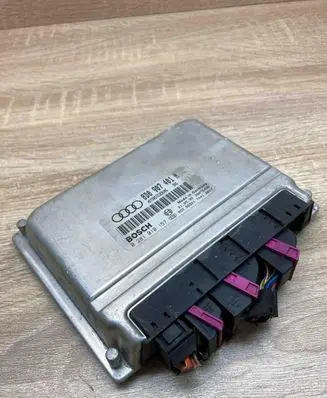 Audi A4 S4 B5 8D Engine control unit/module ECU 8D0907401N 0281010157