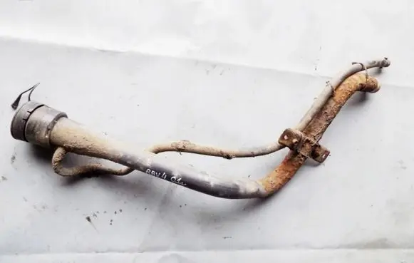 Toyota RAV 4 (XA20) Fuel tank filler neck pipe 