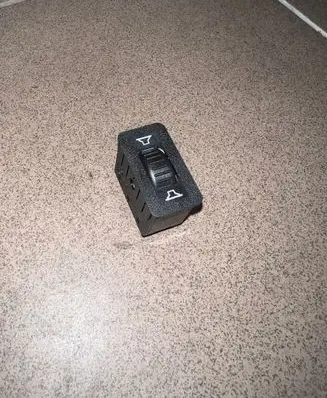 BMW 5 E34 Sound control switch 65121379048