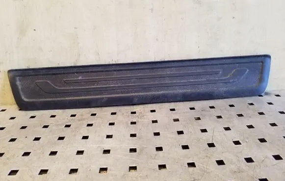 KIA Sportage Front sill trim cover 858833U010